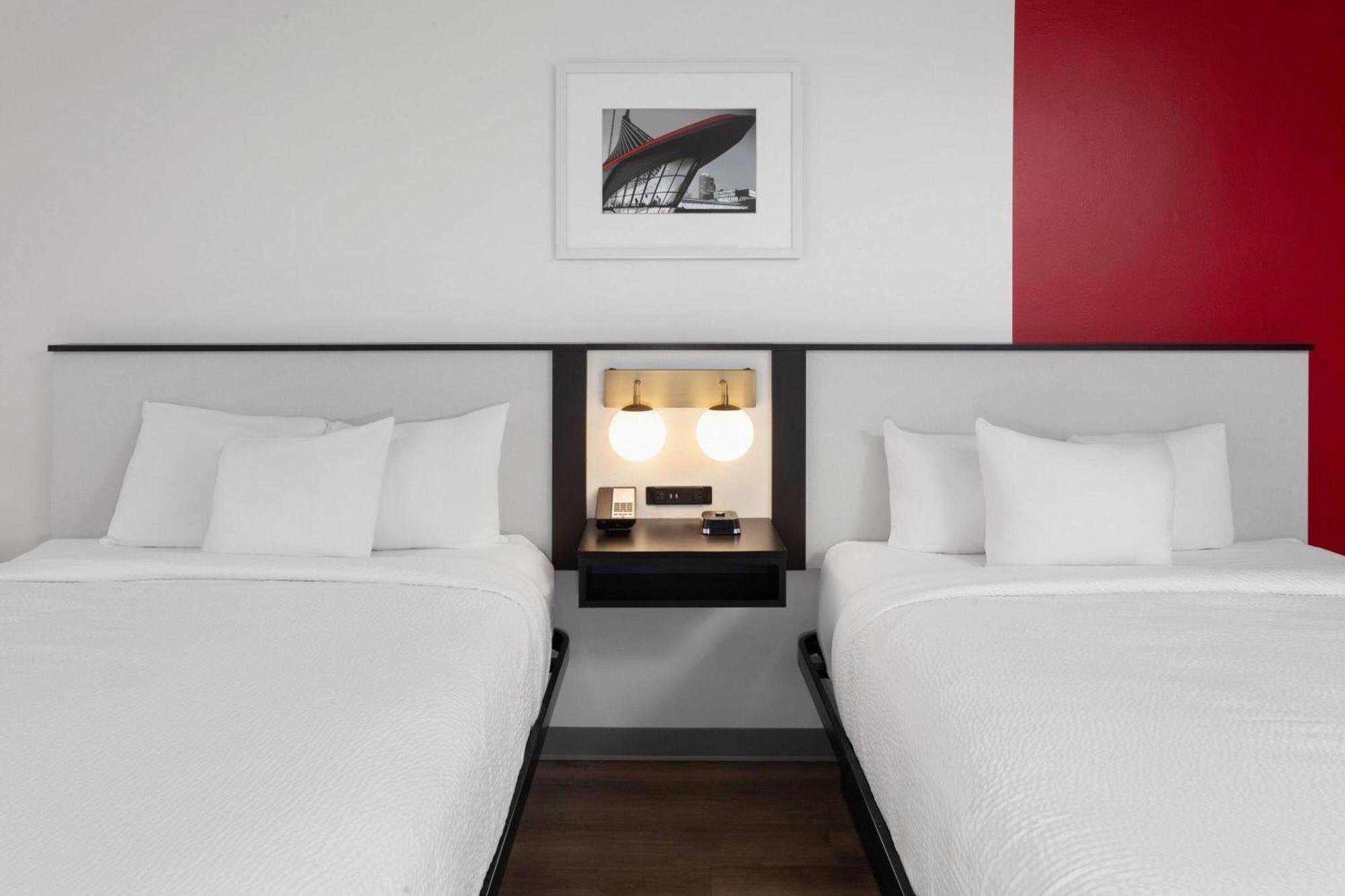 Hotel Ramada By Wyndham Milwaukee Zewnętrze zdjęcie